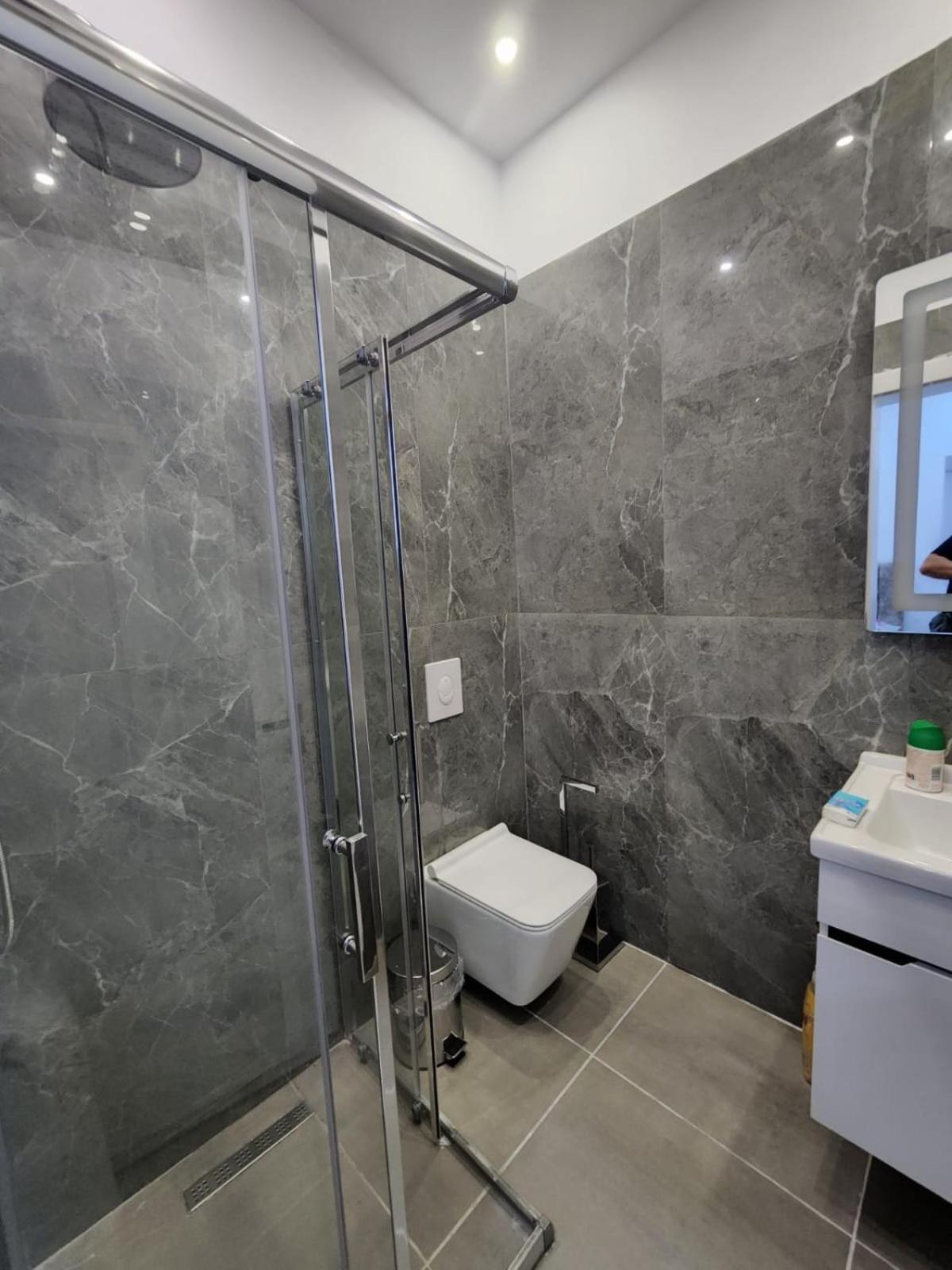 Vila 21 At Blloku Area Tirana Exterior photo